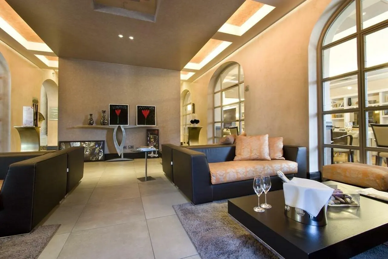 Domus Park Hotel Frascati 4*,