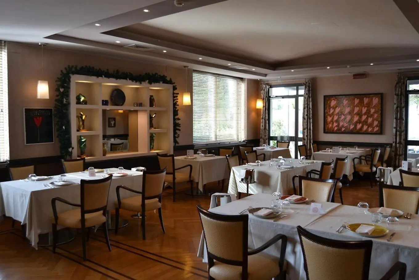 Domus Park Hotel Frascati 4*,
